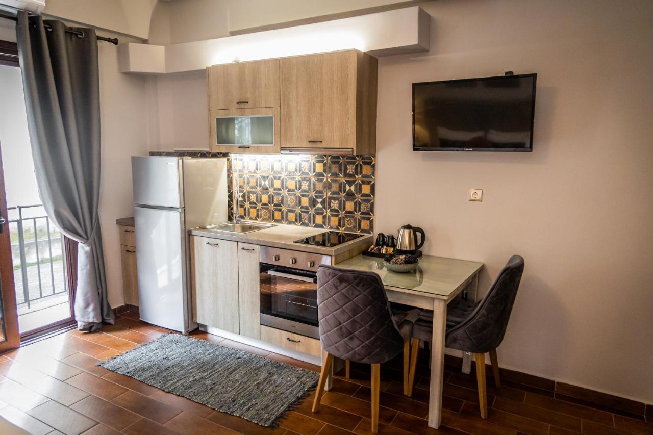 Maron Apartment Kalavryta Exterior foto